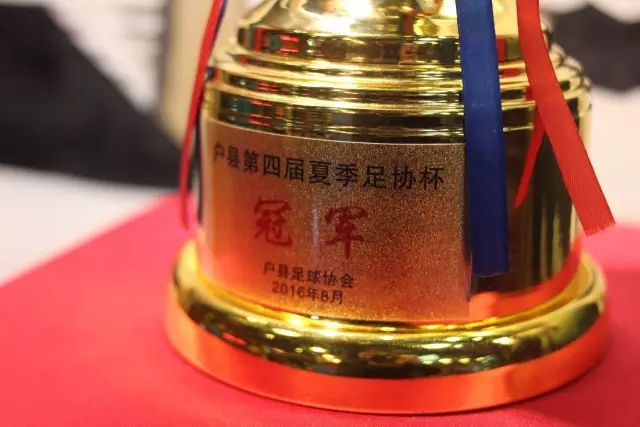 爱德华兹26分欧文空砍39分 森林狼力克独行侠